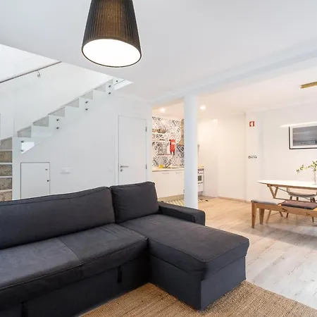 Town Square House Apartment Setubal