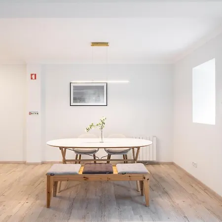 Town Square House Setubal